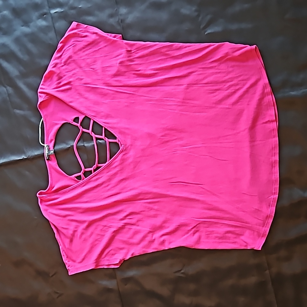 Express Size Medium Magenta Color Top with back detail